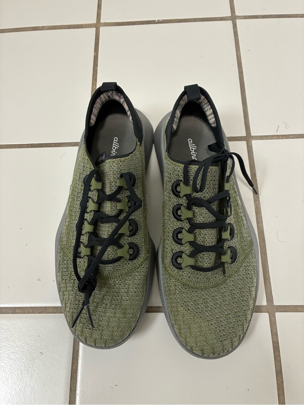 Allbirds Shoes Women Running Superlight Trainer Size 9.5 Green and black Sneaker